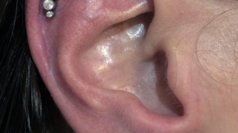 piercing-helix-lobulo 2 furo