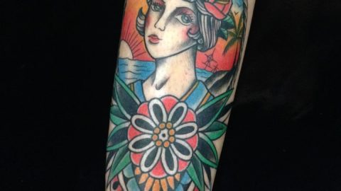 tatuagem-neotradicional-mulher-camafeu