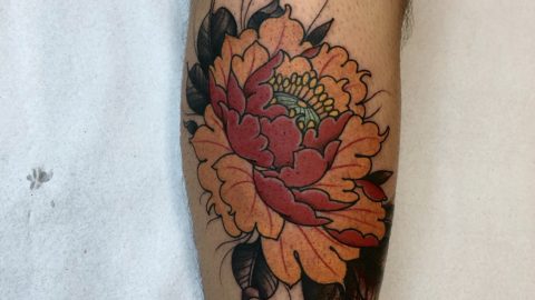 tatuagem-peonia-neotradicional-min
