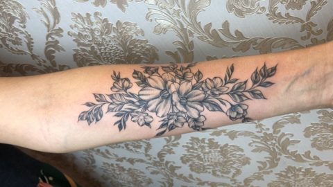 tatuagem-blackwork-flores
