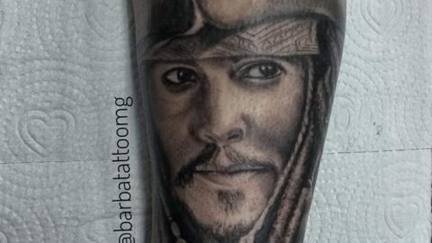 tatuagem-blackwork-jacksparrow-piratas-do-caribe