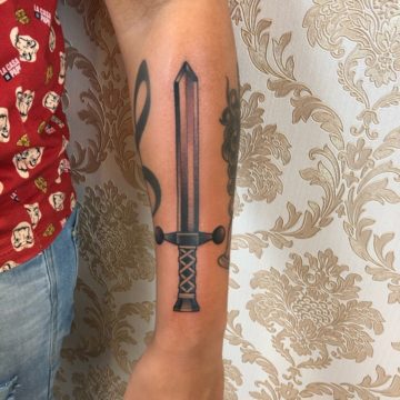 tatuagem-neotradicional-adaga