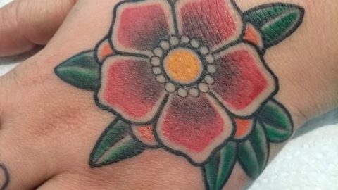 tatuagem-rosa-tradicional